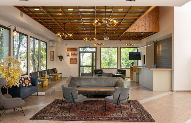 Keshet Yonatan - Photo 2