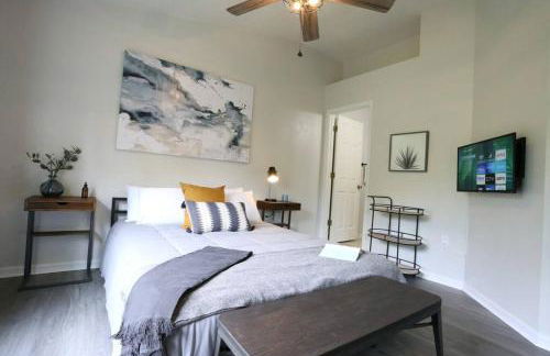 Renovated Modern Industrial Suite 2 BR Condo - Foto 5