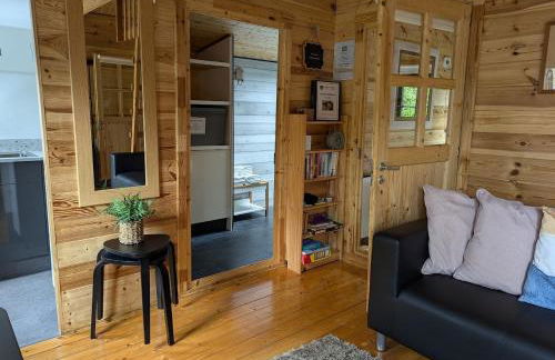 'Monktonmead Lodge' in secluded setting, with private indoor pool. - Photo 16