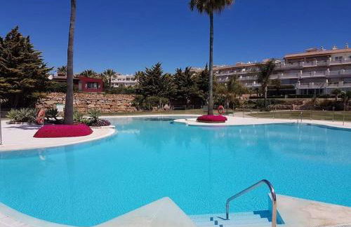 Spectacular 3 bedrooms Sea Views apartment - Photo 59