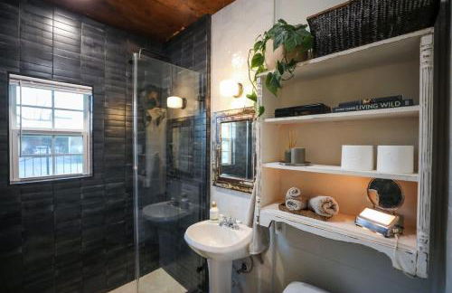 the reverie - romantic & eclectic with pool & hot tub at The Ponderosa - Foto 17