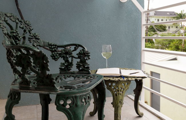 Executive Suites at The Bromptons - Photo 21