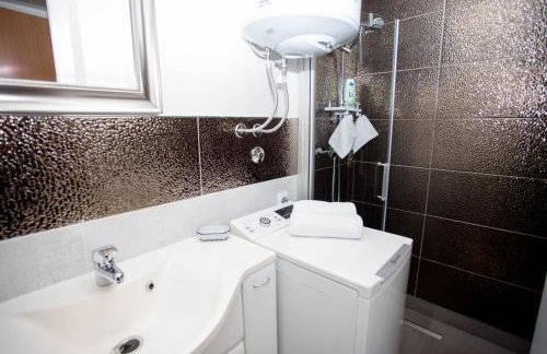 Holiday House Antique - Photo 33