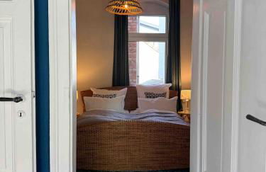 CLS Große City Altbau Wohnung für 4 Personen mit XXL Dusche, neues Bad, Dielen, Schlafsofa 160x200 mit 20cm Matratze, Smart TV & schnellem WLAN in Hildesheim Ost, Nespresso Maschine inklusive Kapseln, Nähe HAWK, Uni, Bosch, Ostbahnhof, A7 - Foto 5