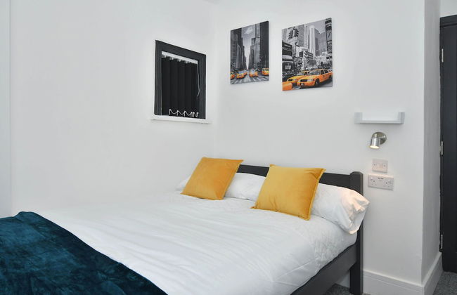 Townhouse @ 202 Walthall Street Crewe - Photo 7