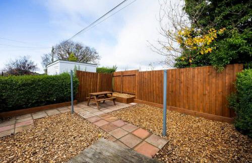 Charming Terrace House for Relaxing Retreat - Foto 22