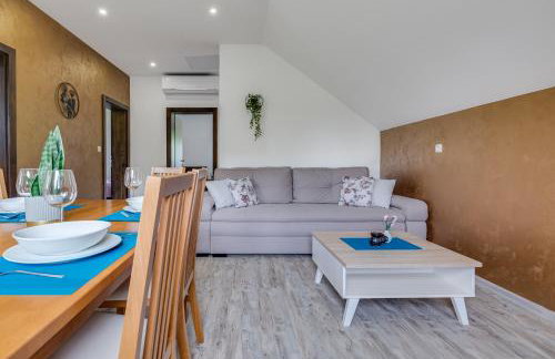 Deluxe Apartment with Jacuzzi - PATAR - Foto 19