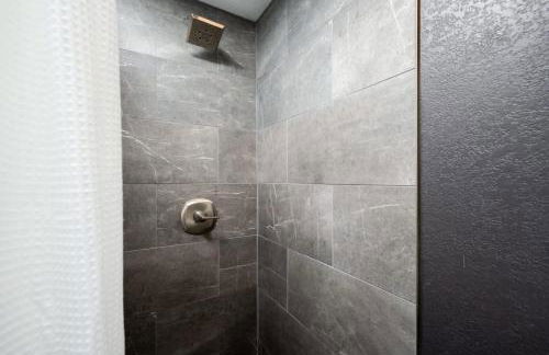 Artist Getaway In Downtown Westminster - Foto 28