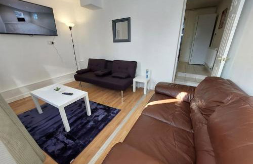 5 Bedroom House in Romford - Foto 1