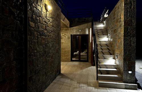 DOXA PETRA Small villa with pool - Photo 42