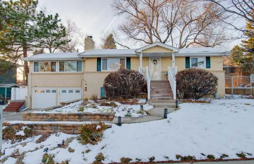 2 Mi to Old Town Pet-Friendly Home Base in Arvada - Foto 4
