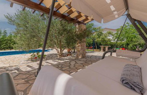 Three-Bedroom Holiday Home In Lozovac - Foto 28