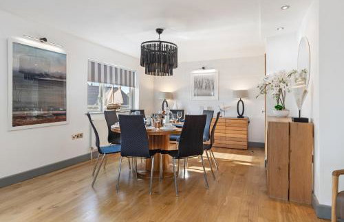 Oaktree Lodge - Luxury Cottage, Hot Tub, Sea Views - Foto 22