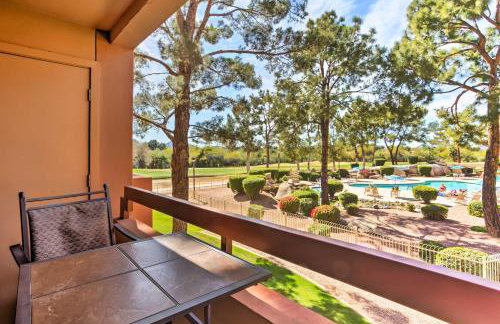 Hike and Relax Poolside! Long-Term Stay in Phoenix - Foto 17