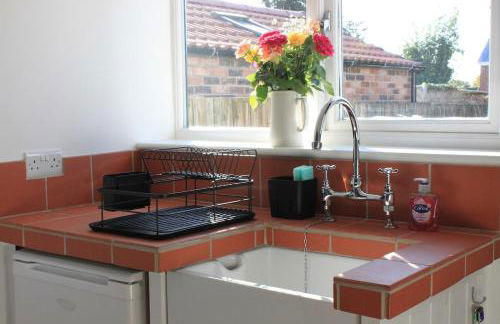 Beautiful 2 Bedroomed Cottage with Garden 10 minutes from Hornsea Beach - Foto 12