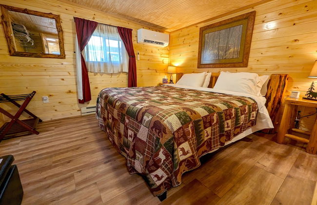 Yellowstone's Treasure Cabins - Photo 35