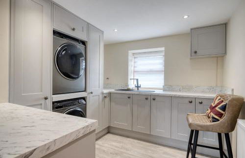 The Estate, Luxury Spacious Family Stay with 3 Hot Tubs, Scenic Views Sleeps 16 near Durham & Bishop Auckland - Foto 36