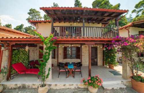 First in the sea with amazing view house - Photo 3