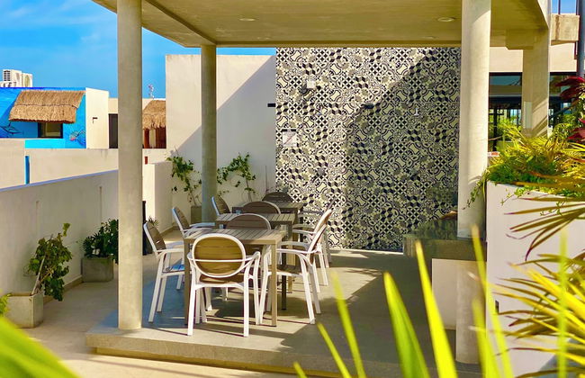 Urban Towers by Andiani Travel - Photo 28