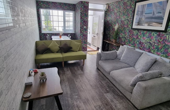 The Hideaway ll /enclosed Garden/quiet/central - Foto 1