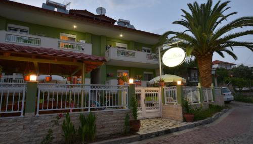 Phoenix Studios by Tania - Photo 4