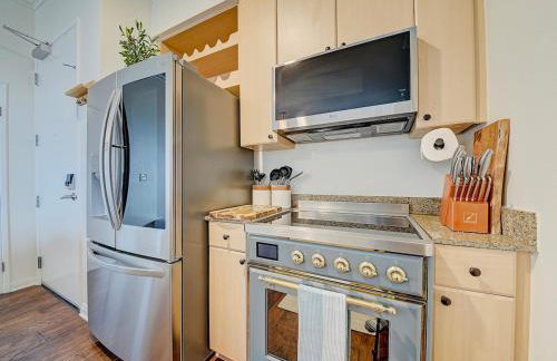 Ocean View Suite by Convention Center & Beach - Foto 29