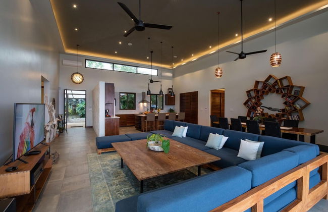 Luxe 4 Bdrm Villa w Epic Oceanview Infinity Pool - Foto 17