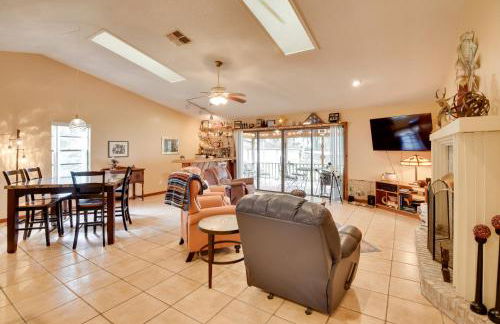 Pirate Cove Home in Welaka Dock and River Access! - Foto 4