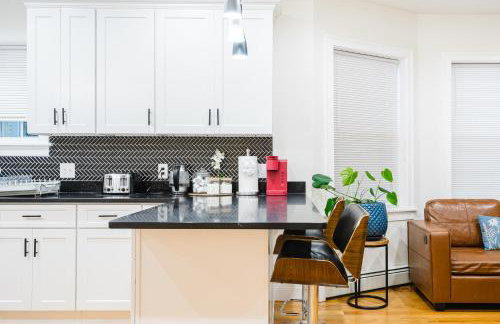 4BR Worcester Family Apt - Spacious Kitchen - Near Parks & Dining - Summer Ready 16-1 - Foto 36