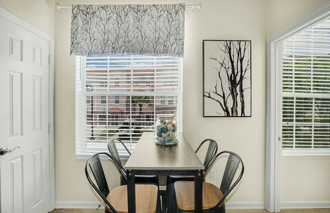 Spacious Townhome W/patio & Garage! Sleeps10 - Foto 15