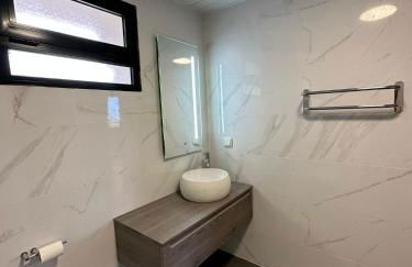 The Passion Fruit House - Photo 32