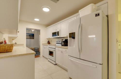 Calming Getaway 9 Mi to Clearwater Beach! - Photo 10