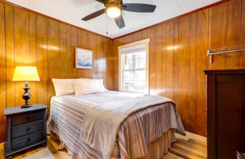 Devils Fork Resort Cabin with Designated Boat Slip! - Foto 13