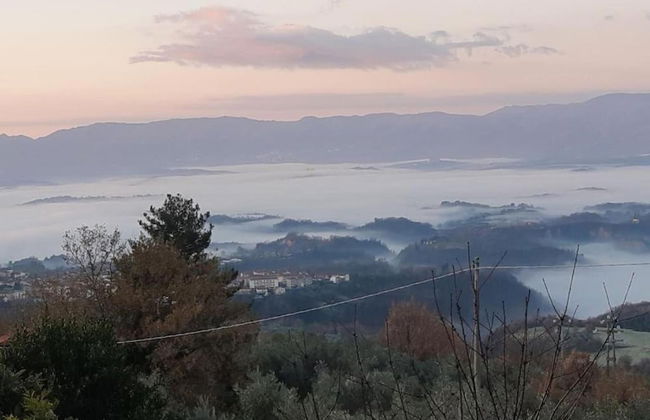 Rustic Tuscan Farmhouse - Foto 35