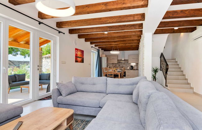 Quaint Holiday Home near Buzet with Terrace - Foto 15