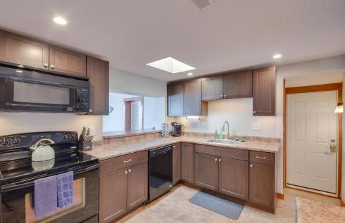 Steps to Mississippi River Cozy Hot Tub Haven! - Foto 11