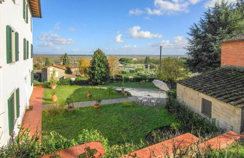 Stunning Home In Castelvecchio Di Comp - Foto 11