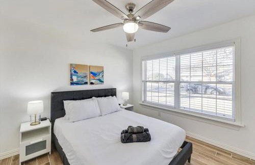 Stunning Dallas Home w Beautiful Yard Big Groups - Foto 28