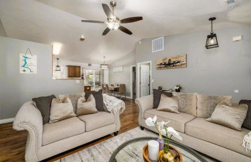 Comfy CDA Family Home with Fire Pit and Huge Yard - Foto 10