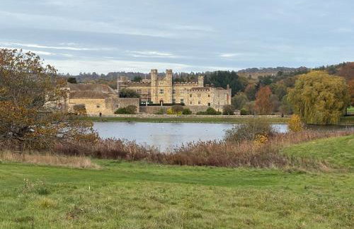 Little Vine Cottage in the grounds of Leeds Castle - Foto 21