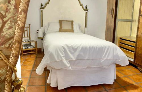 Las 9 Candelas alojamiento en el centro de Yecla - Foto 4