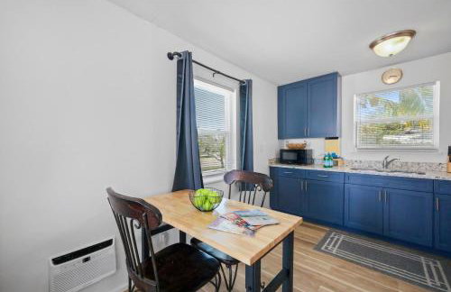 Condo located in Goodland just a short walk from great food - Foto 17