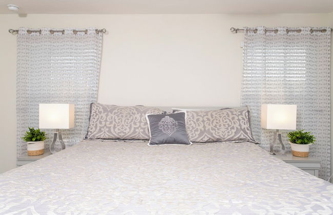 Luxurious Décor 4 Bd w/ Pool Close to Disney 4820 - Photo 43