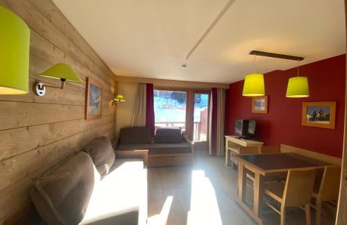 Appartement skis aux pieds avec parking à La Tania - FR-1-513-77 - Photo 12