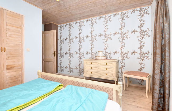 Modern Holiday Home in Schönberg with Hot Tub - Photo 5