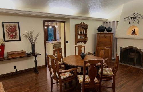 Santa Barbara Spanish Home - Foto 18