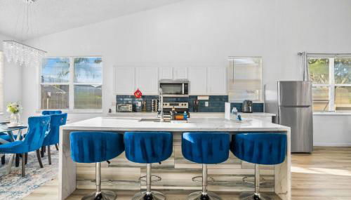 Beautiful 5BR 4 baths Themed home near Disney and Universal, Private Pool, Gameroom, baby Crib and more - Foto 5