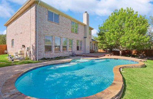 Wellness Oasis 5BR W Pool + Huge Yard + Fire Pit - Foto 19