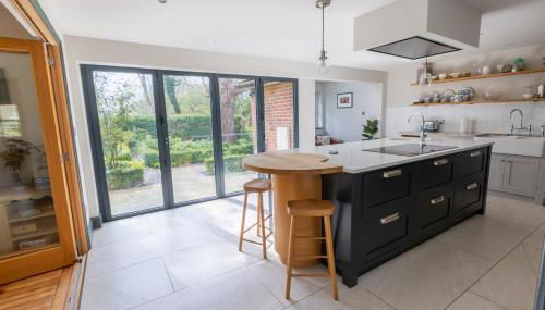 Modernised seven bedroom country house and garden with hot tub - Foto 3