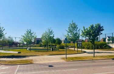 The Grand 4-Bed Ebbsfleet Home - Big Garden & Parking Space, Near Bluewater - Foto 58